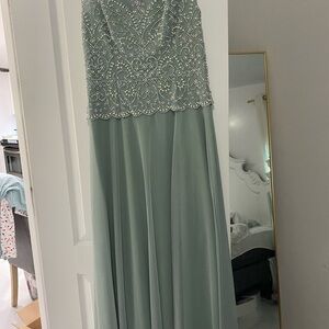 Cachet Mint Green Dress with Beads and Pearl’s Accents